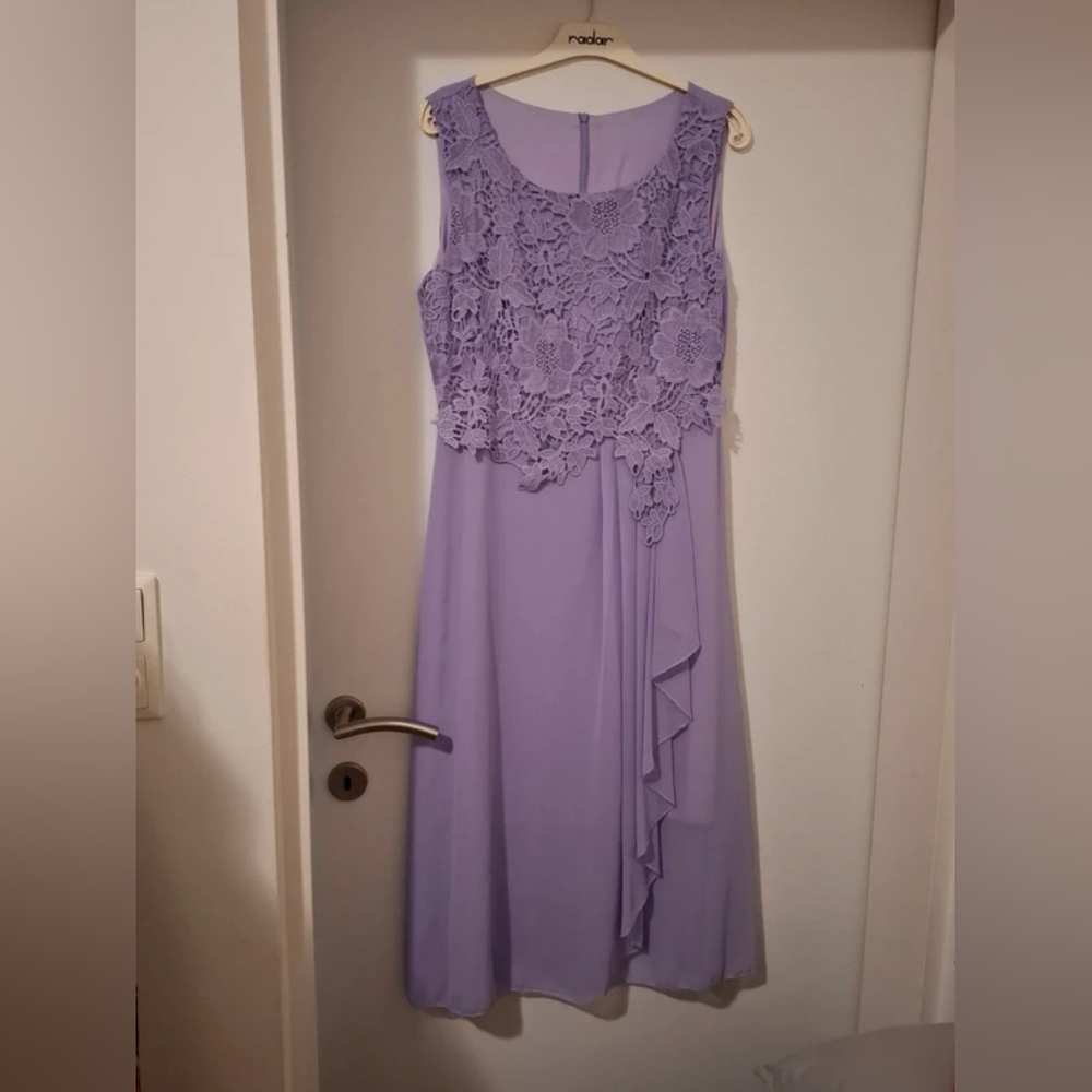 Elegant Lavender Lace Dress